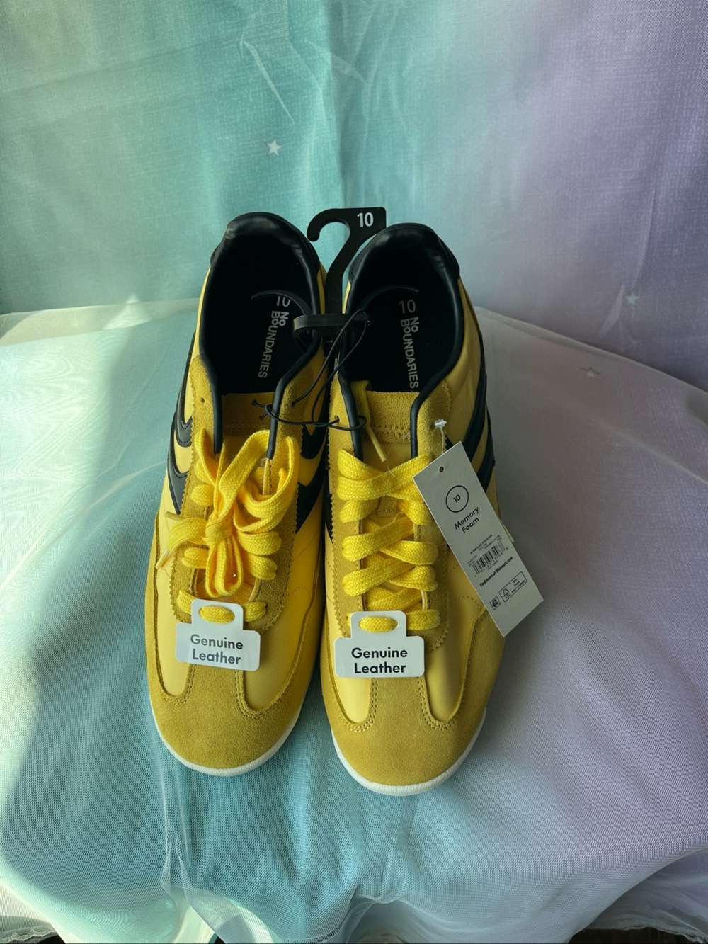 Black and Yellow Suede Men's Lace Up No Boundaries Size 10 US Slim Sneakers